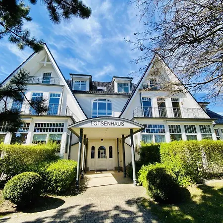 Lotsenhaus/ostseewelle * Rostock